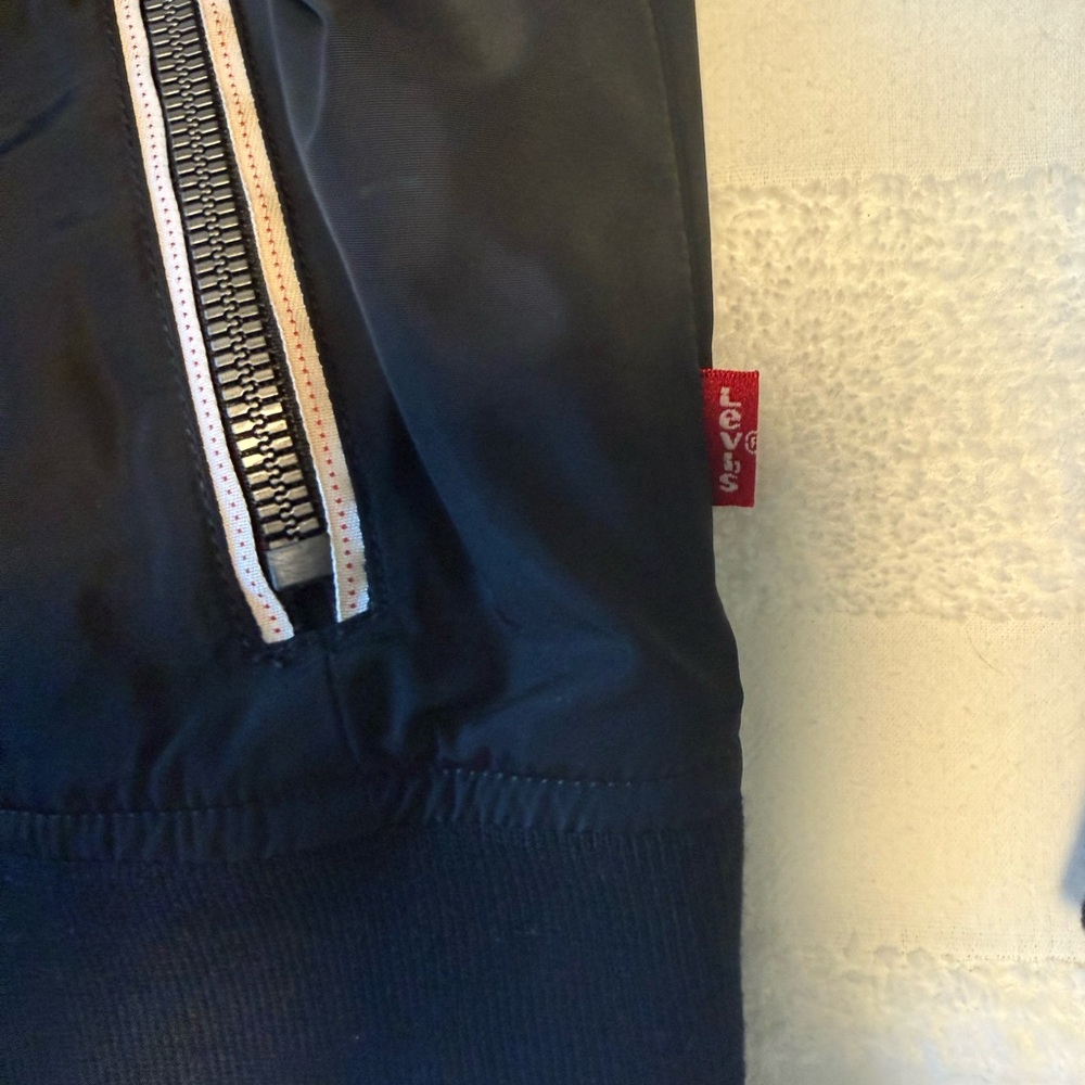 Levi's Black Jacket with Red Label - Picture 5 of 5